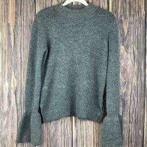 Woman’s Free Generation Los Angeles Gray Sweater With Bell Cuffs-Size M